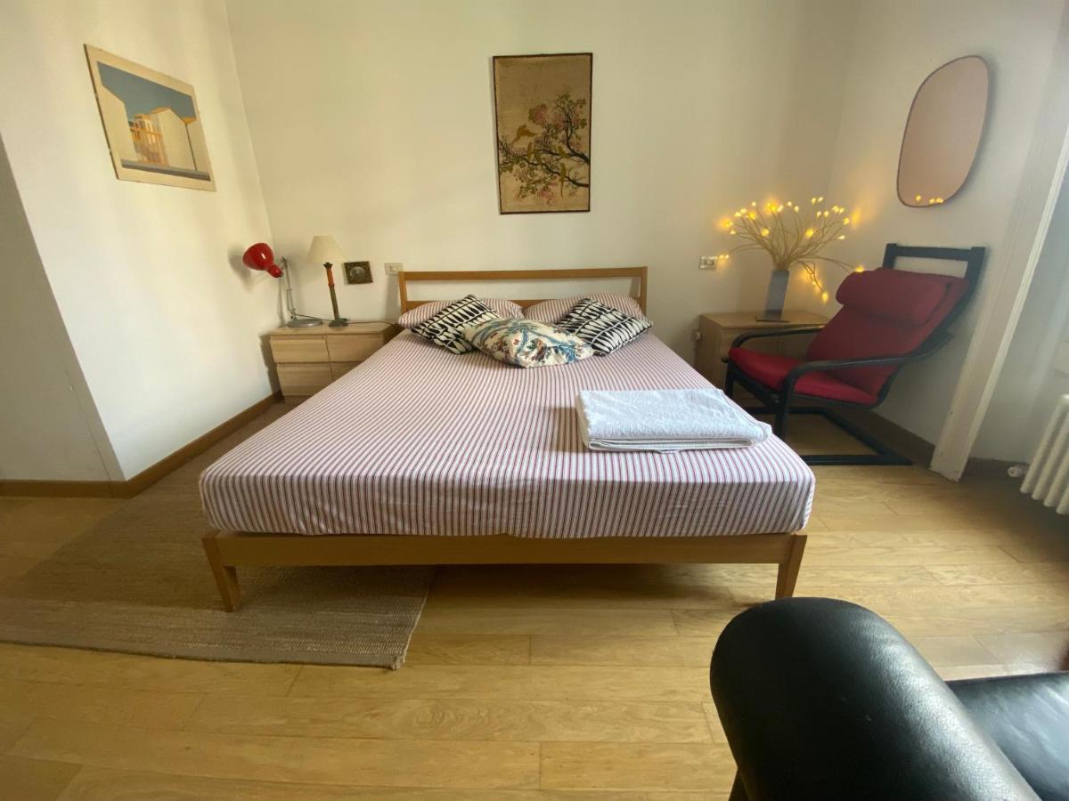 New Luxury Navigli Whole Apartment Milánó Kültér fotó